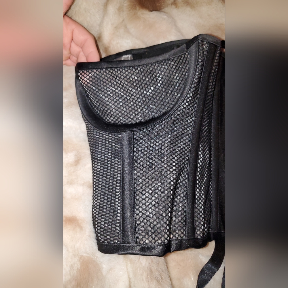 ♡SALE♡ M,L,or XL Corset Waist Cincher FoH - Picture 4 of 15
